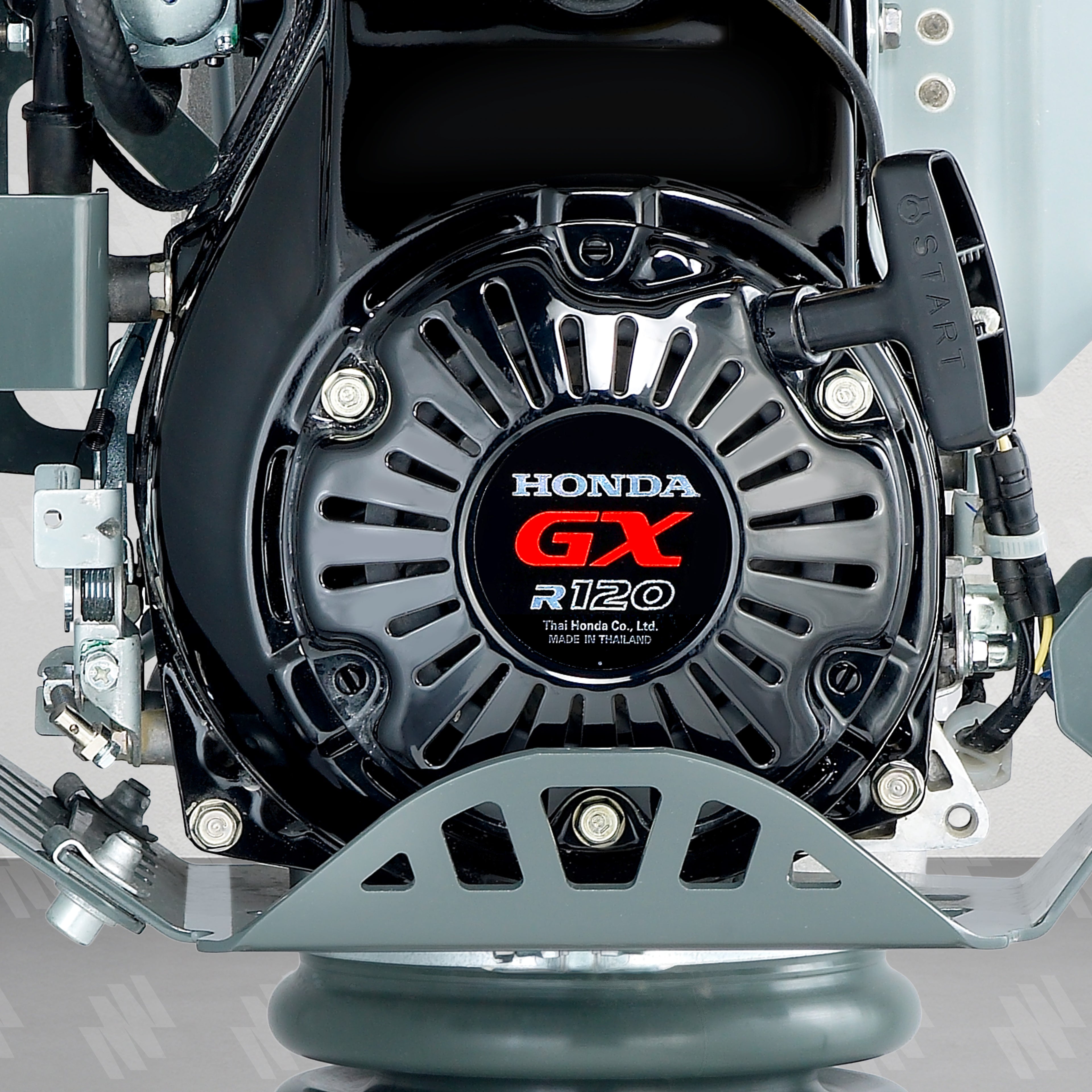 Apisonador de cuatro tiempos