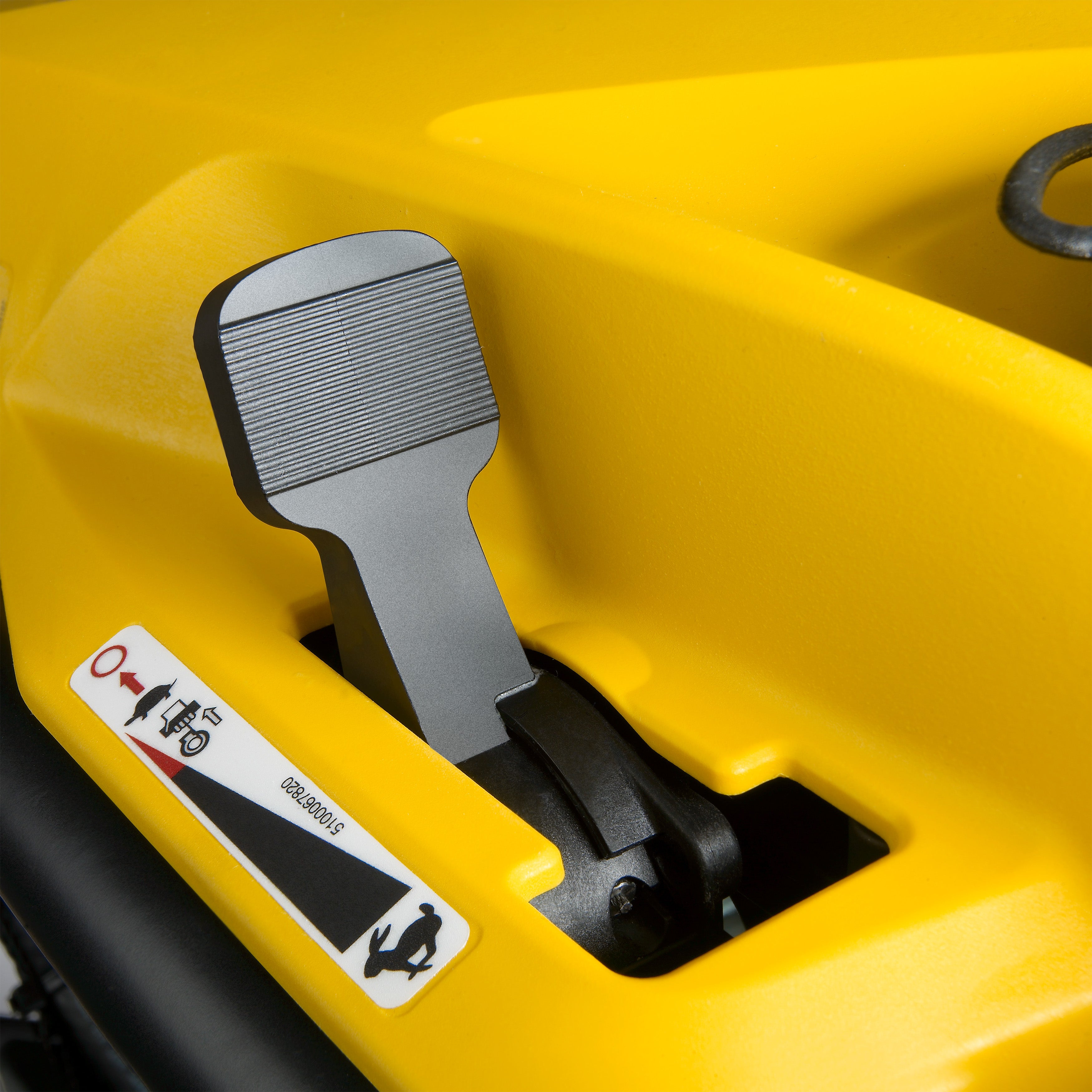 Apisonador de cuatro tiempos