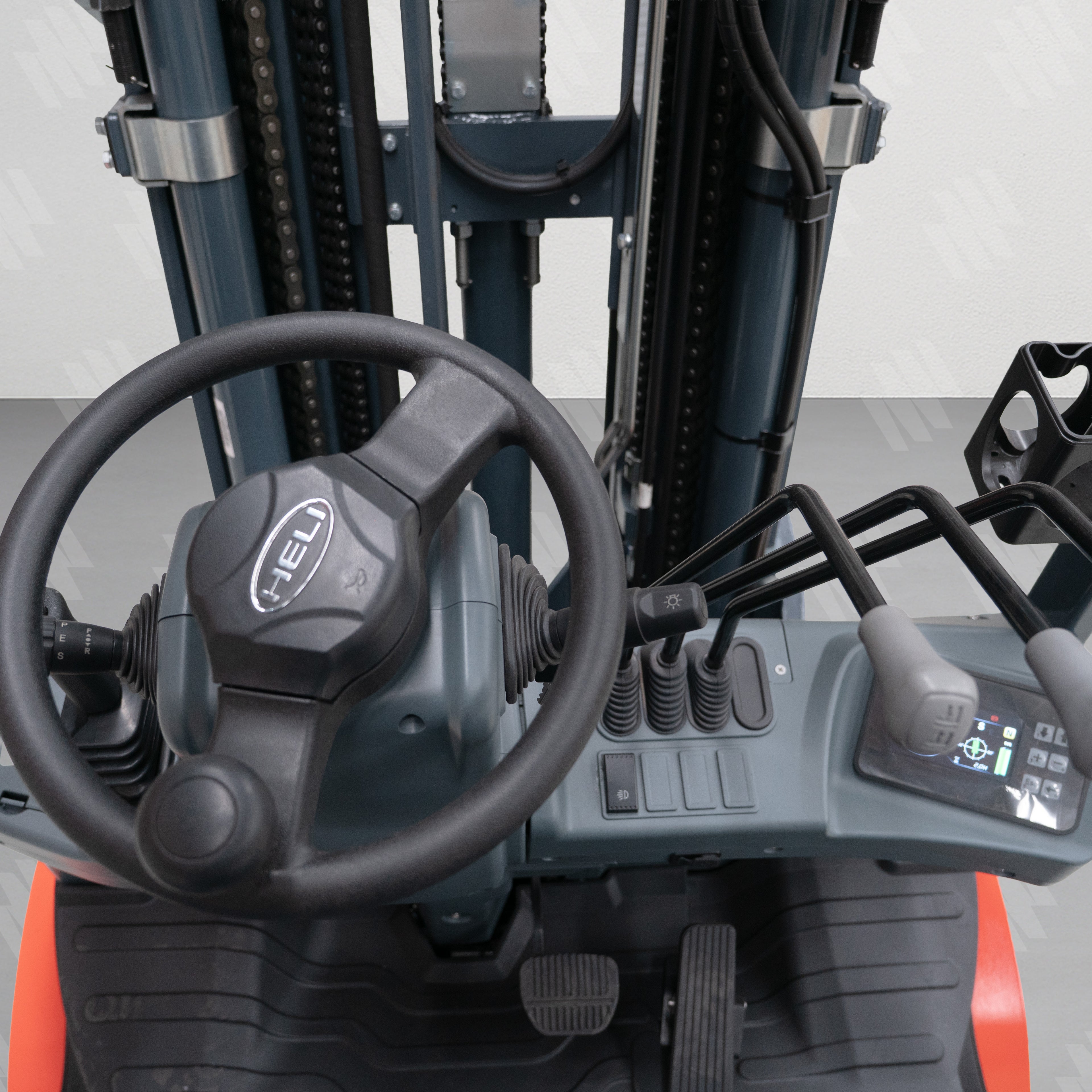 Montacargas Eléctrico 2.5 toneladas 4.8 metros 440V