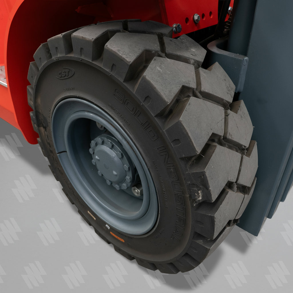 Montacargas Gas 5 toneladas 4.7 metros