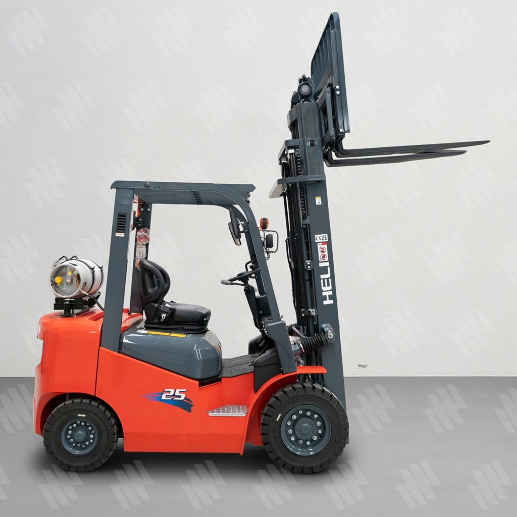 Montacargas Gasolina 2.5 toneladas 4.8 metros