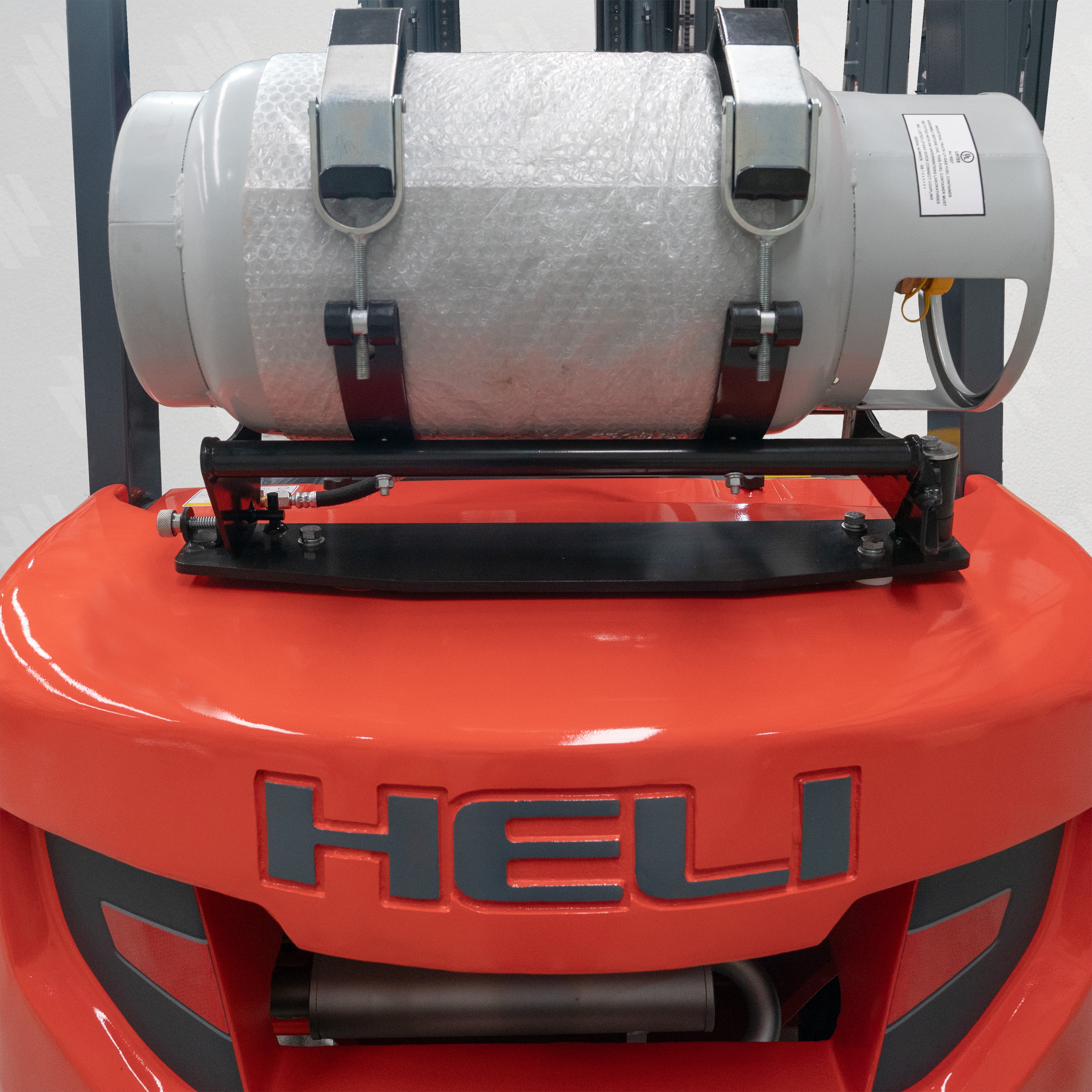 Montacargas Gas 2.5 toneladas 4.8 metros