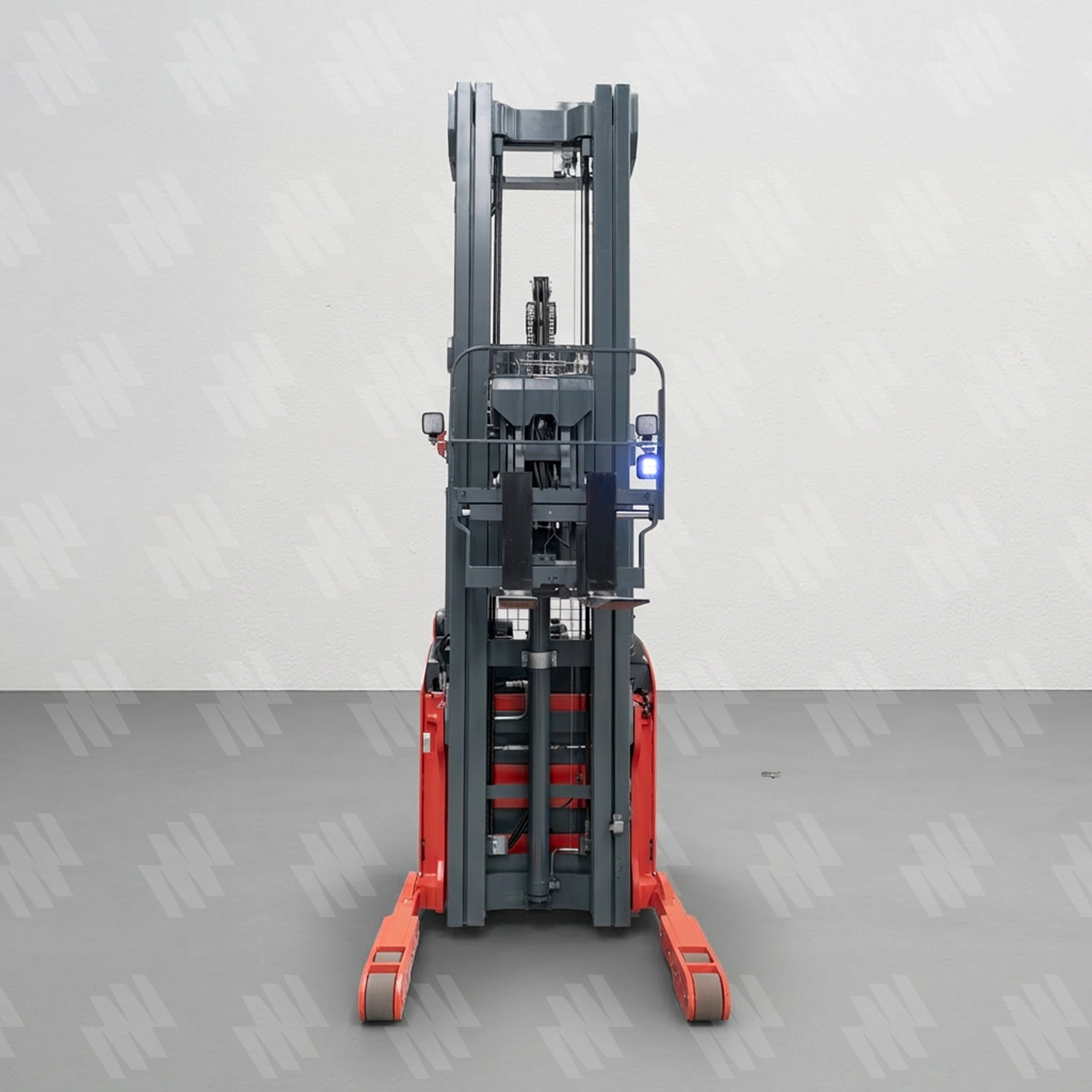 Montacargas Eléctrico 1.5 toneladas 7.62 metros Protección a Temperaturas Bajas