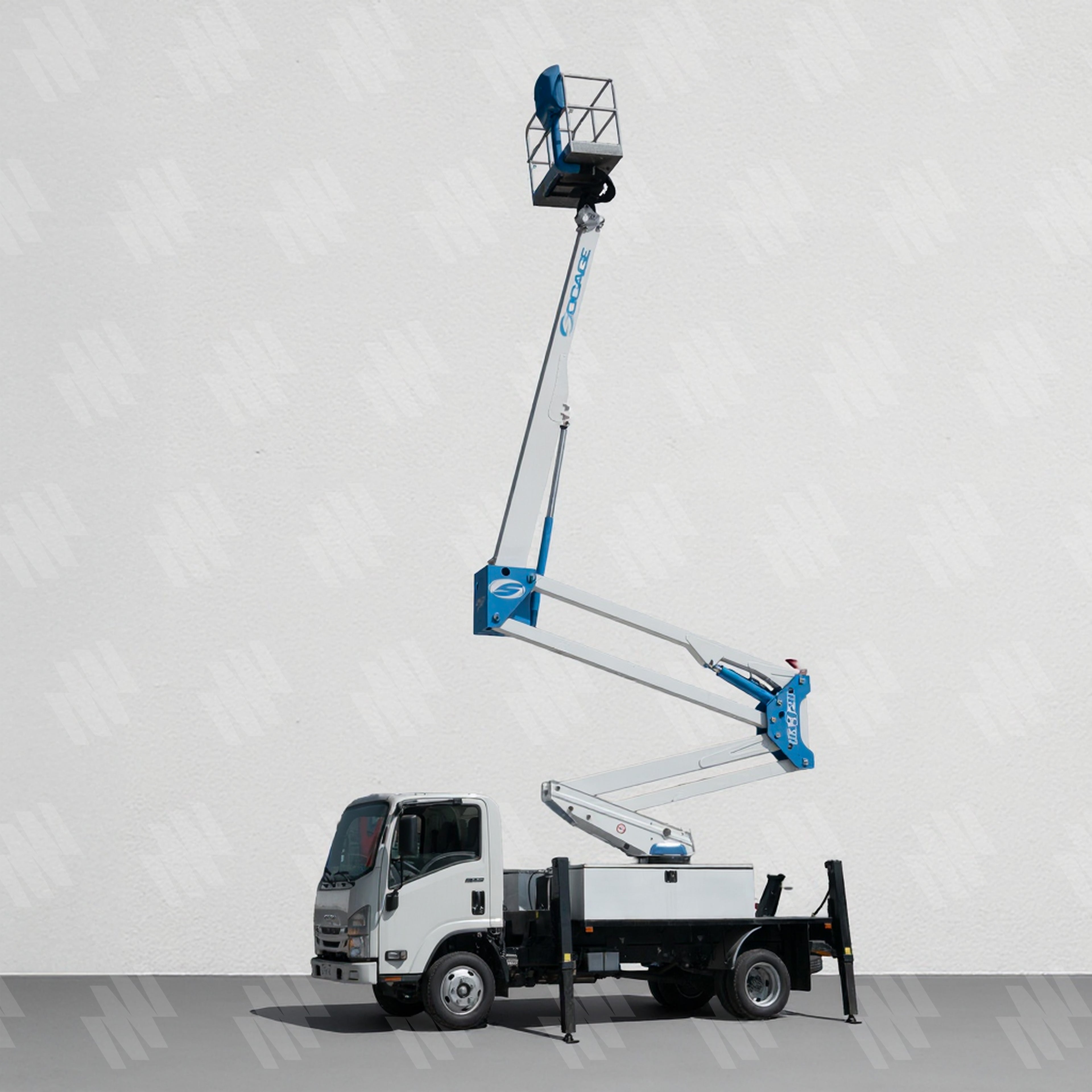 Plataforma Telescópica sobre Camión de 20 Metros