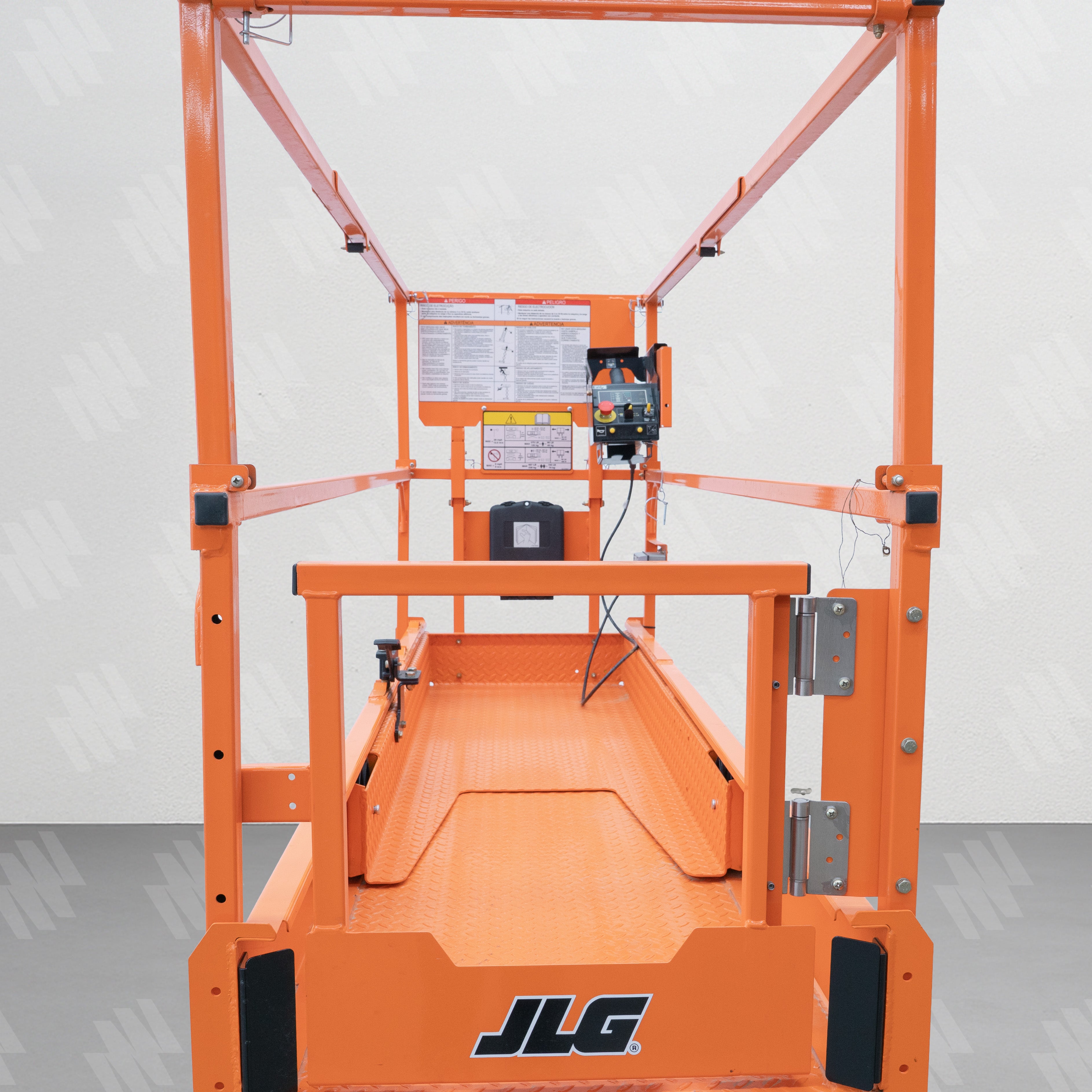 Plataforma de Tijera Eléctrica 32 Pies