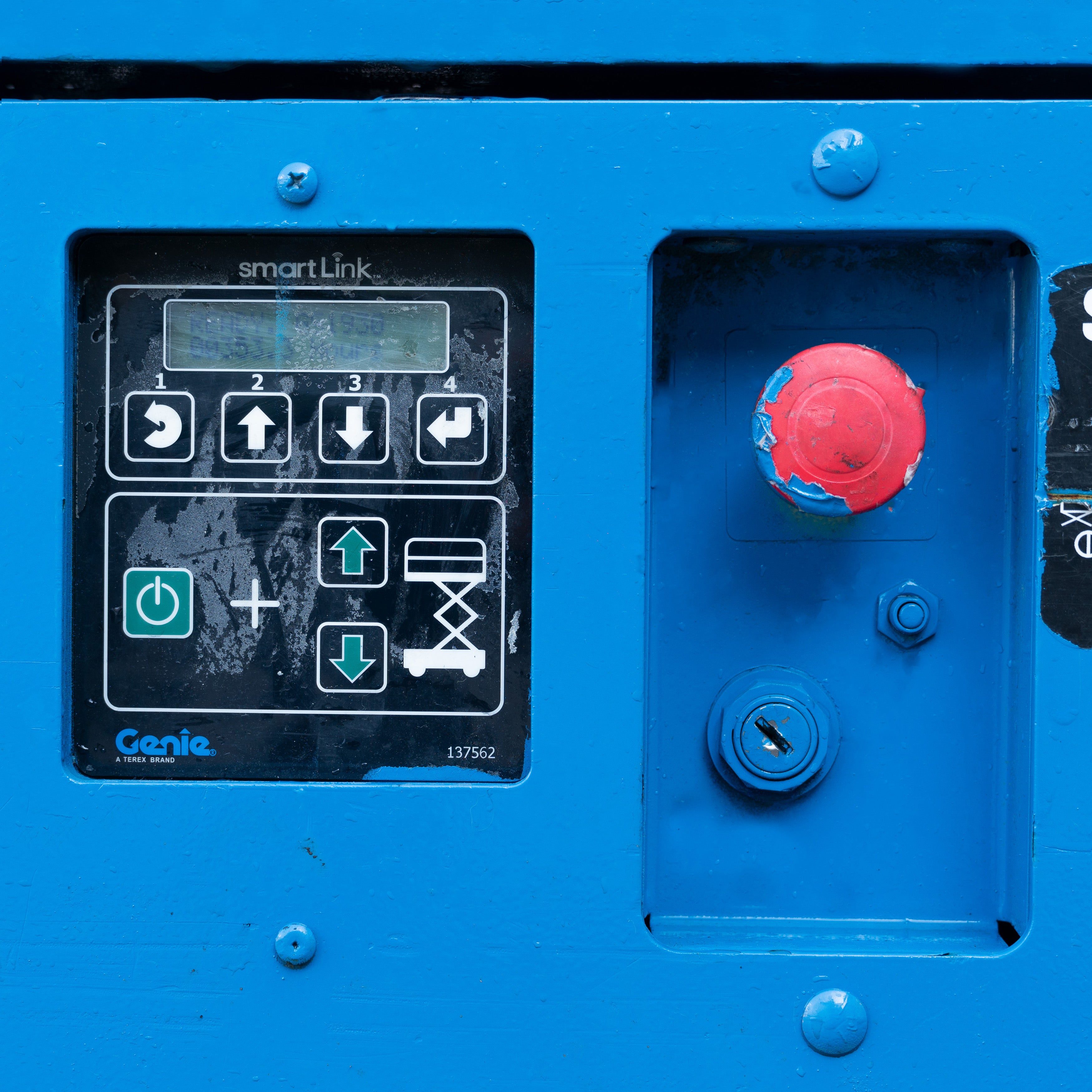 Plataforma de Tijera Eléctrica 19 Pies