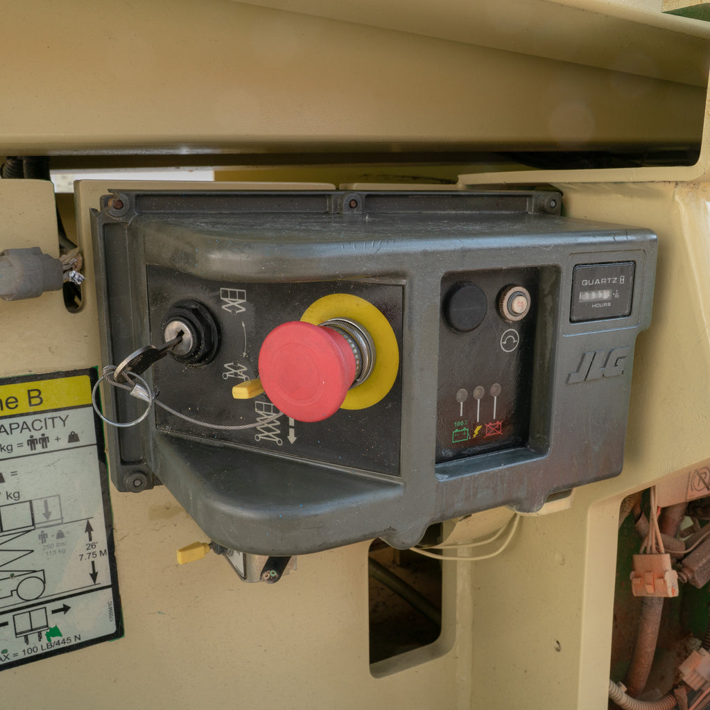 Plataforma de Tijera Eléctrica 26 Pies