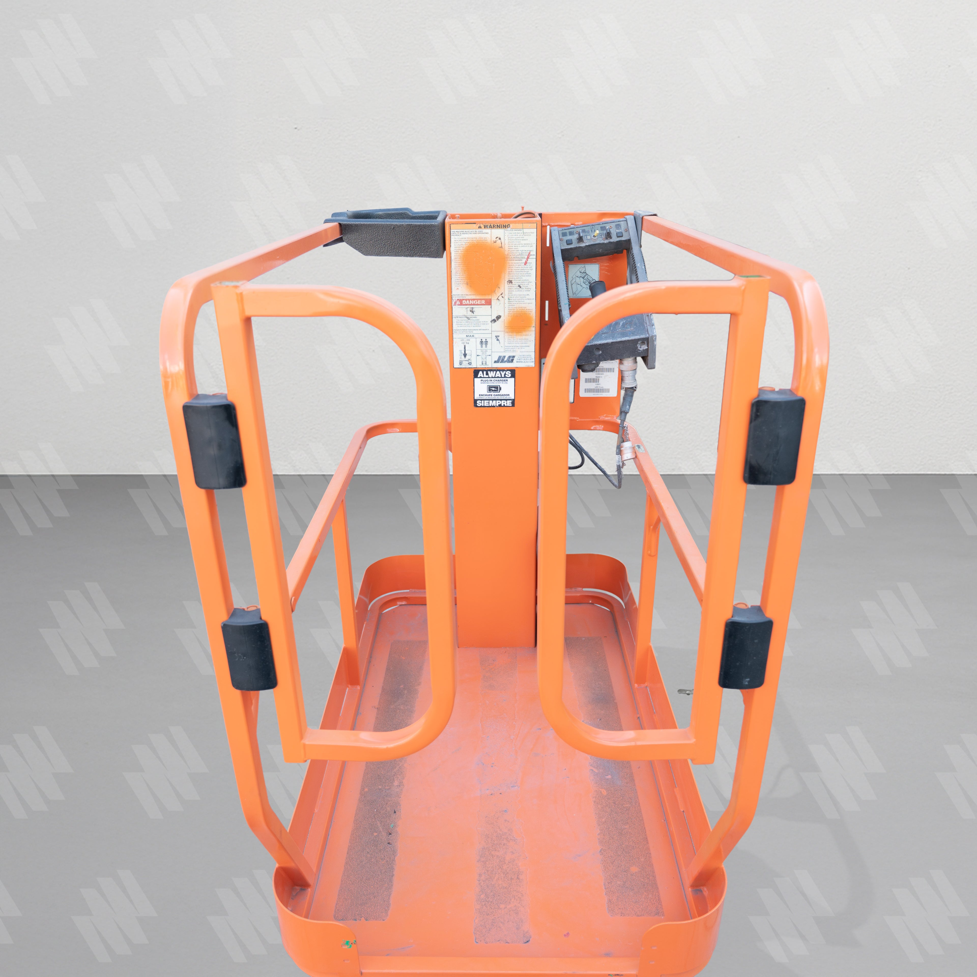 Plataforma de Mástil Eléctrica 12 Pies