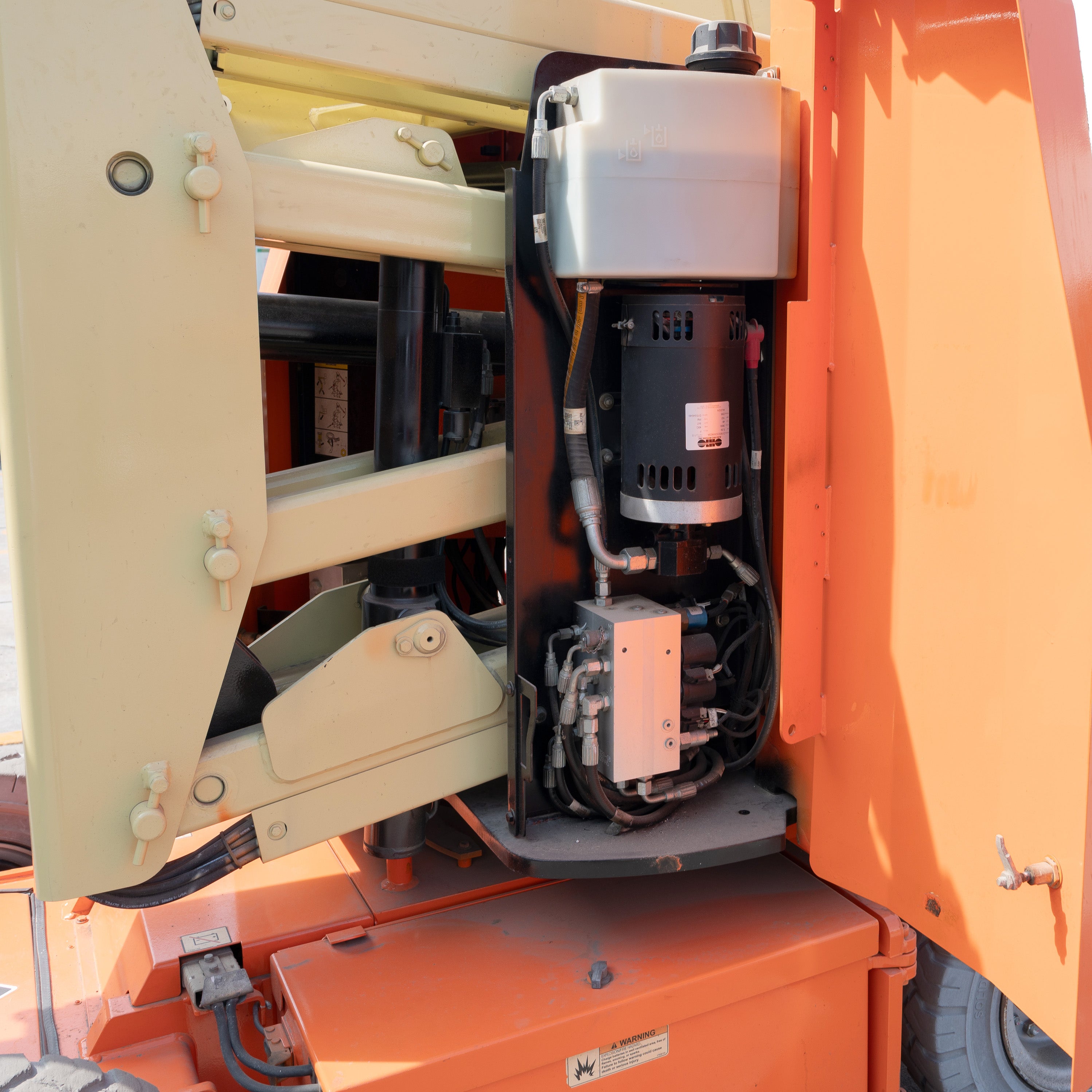 Plataforma Articulada Eléctrica 30 Pies