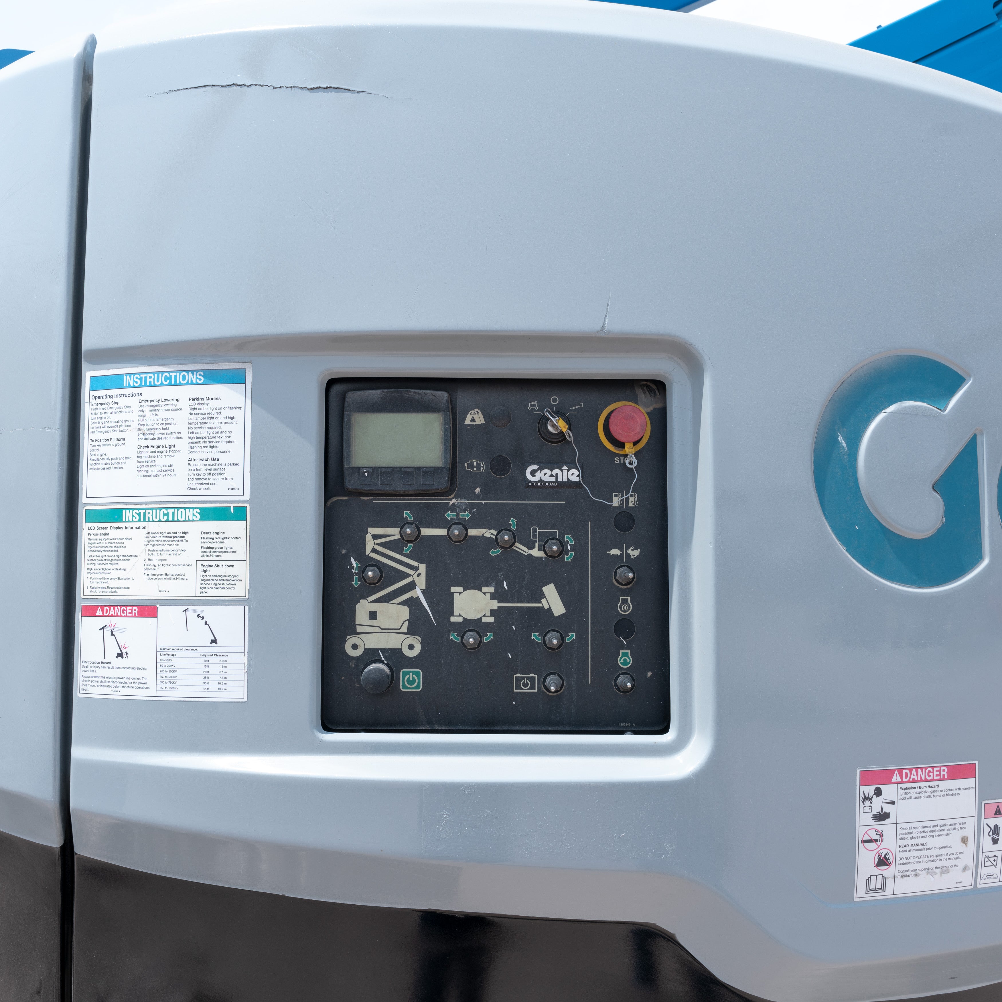 Plataforma Articulada de Combustión 62 Pies