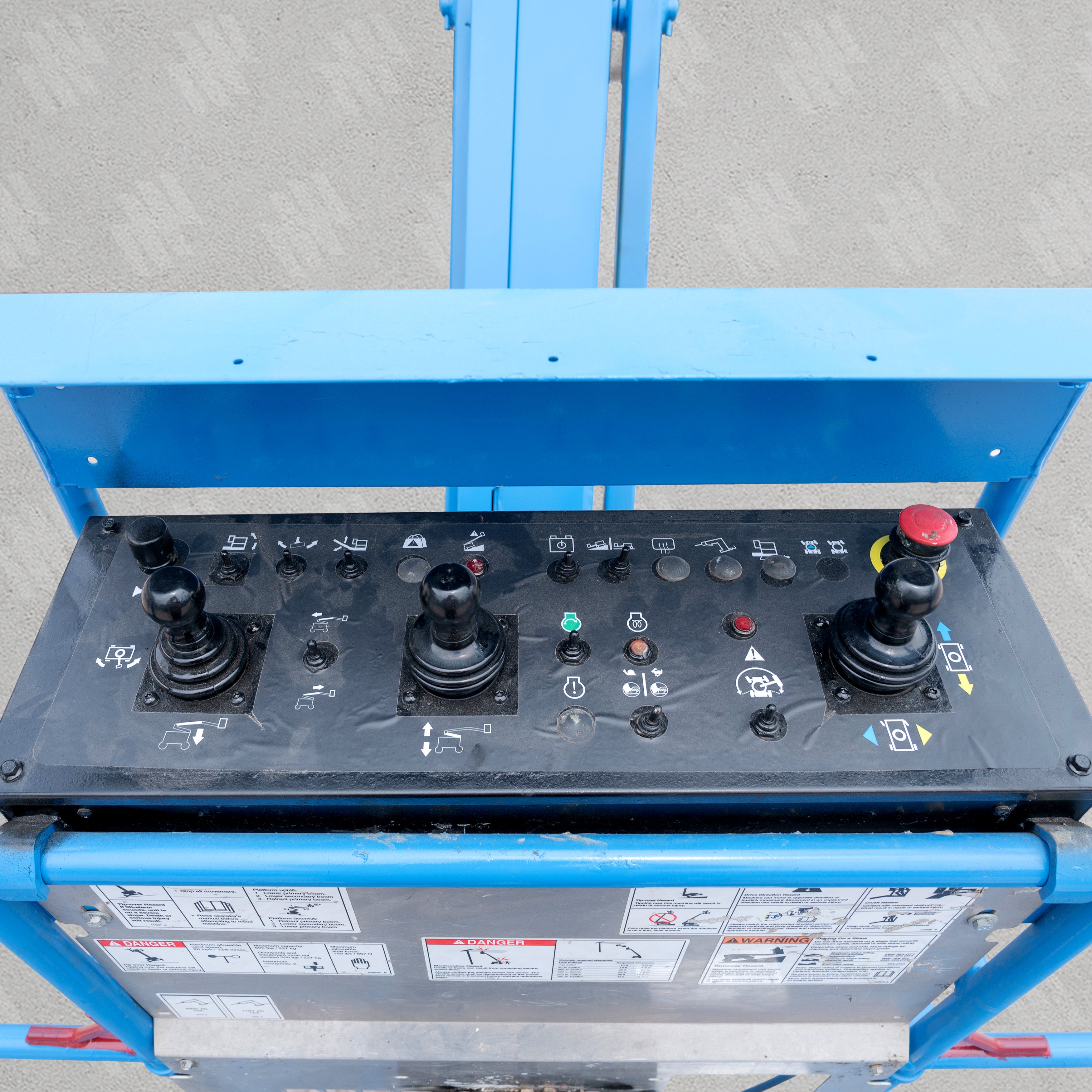 Plataforma Articulada de Combustión 62 Pies