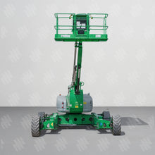 Plataforma Articulada de Combustión 135 Pies