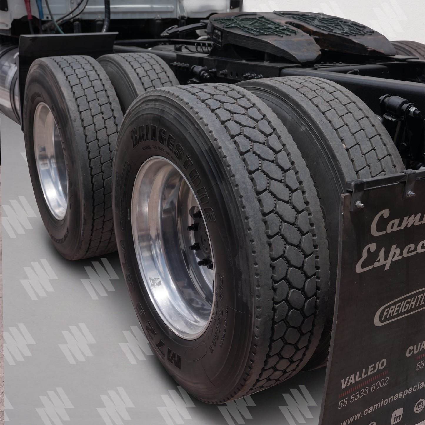 Tractocamión Cascadia 113 Motor Dd13