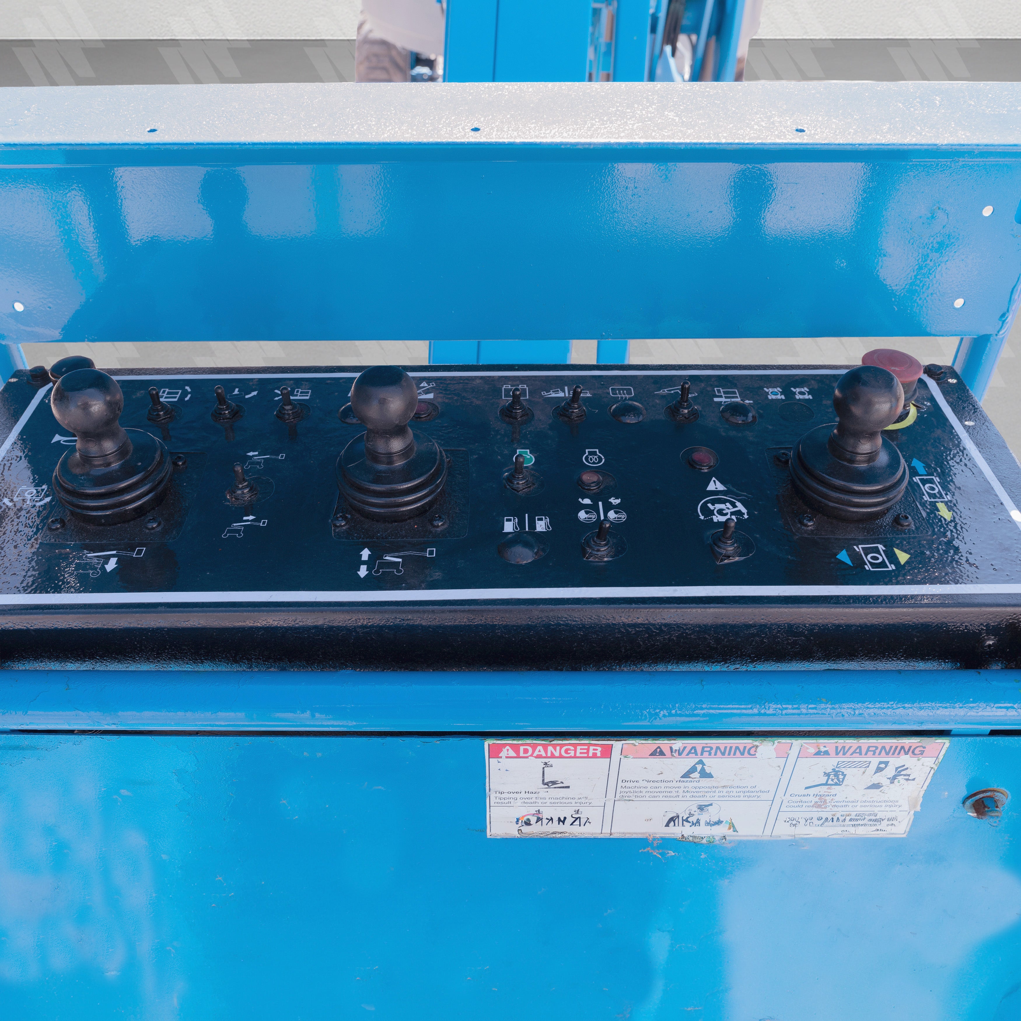 Plataforma Articulada de Combustión 45 Pies