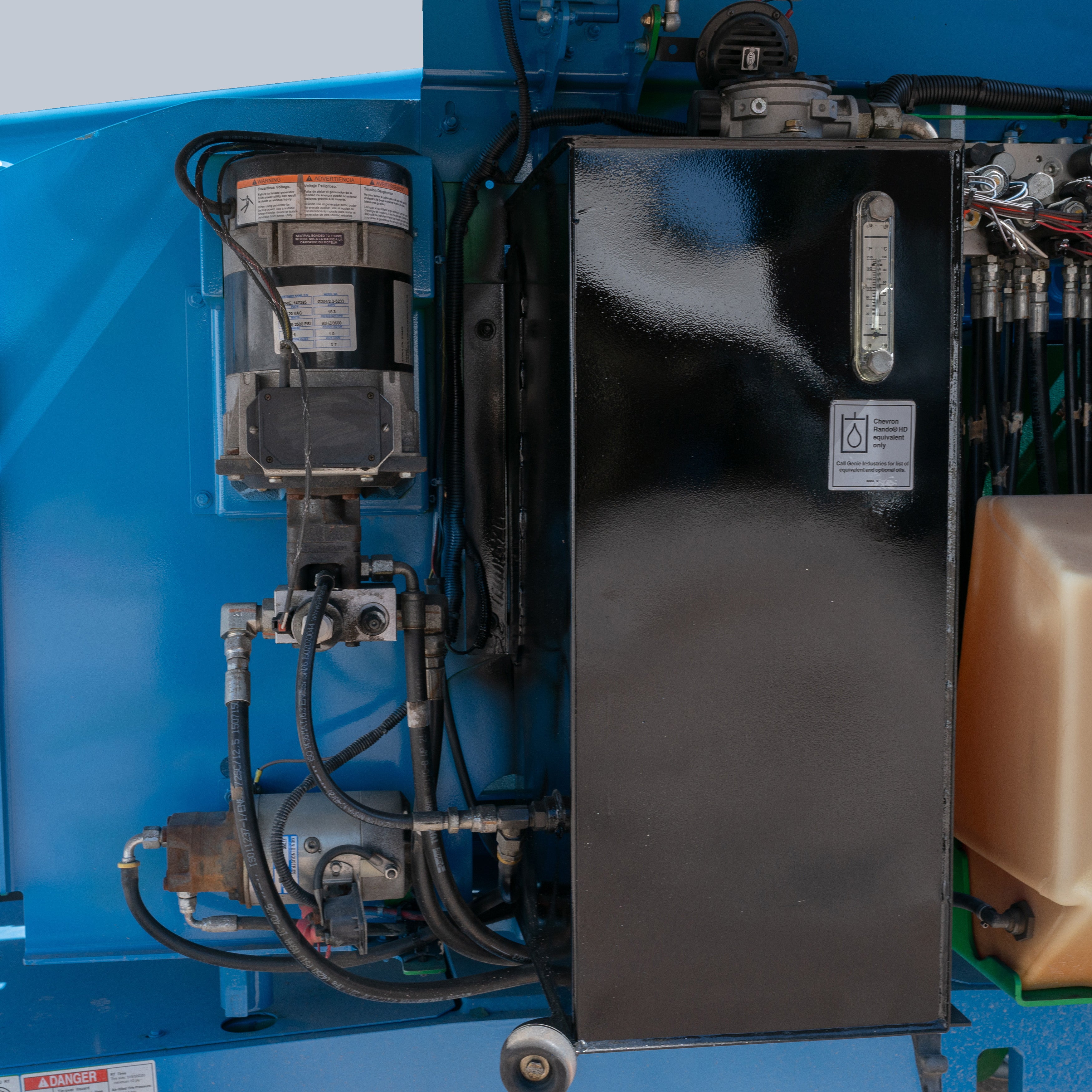 Plataforma Articulada de Combustión 45 Pies