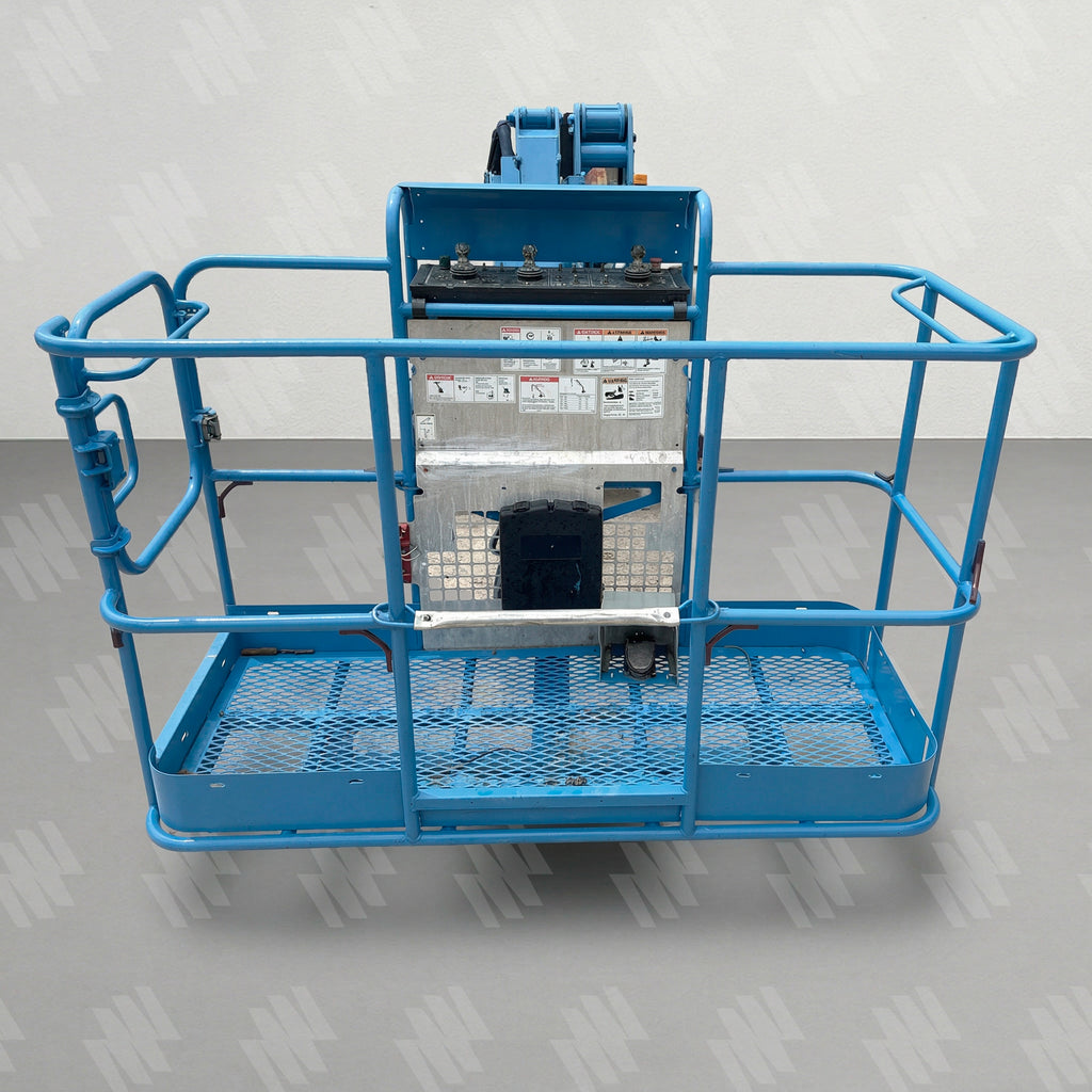 Plataforma Articulada de Combustión 45 Pies